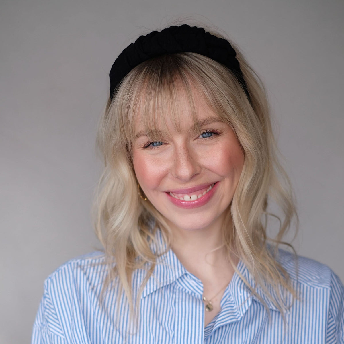 DESSANGE Haarreif Schwarz, Plissiert & Gepolstert – Dünner Stirnreif Für Stylische Frisuren